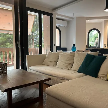 Crafted Stay, Modern Elegant Appartamento