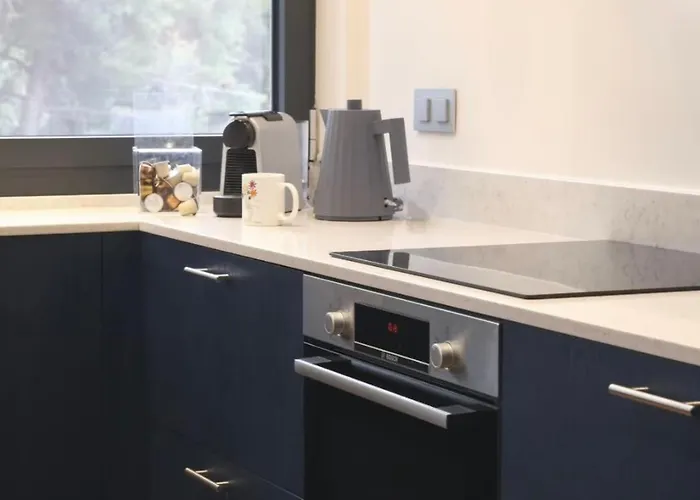 Crafted Stay, Modern Elegant 公寓 塞萨洛尼基